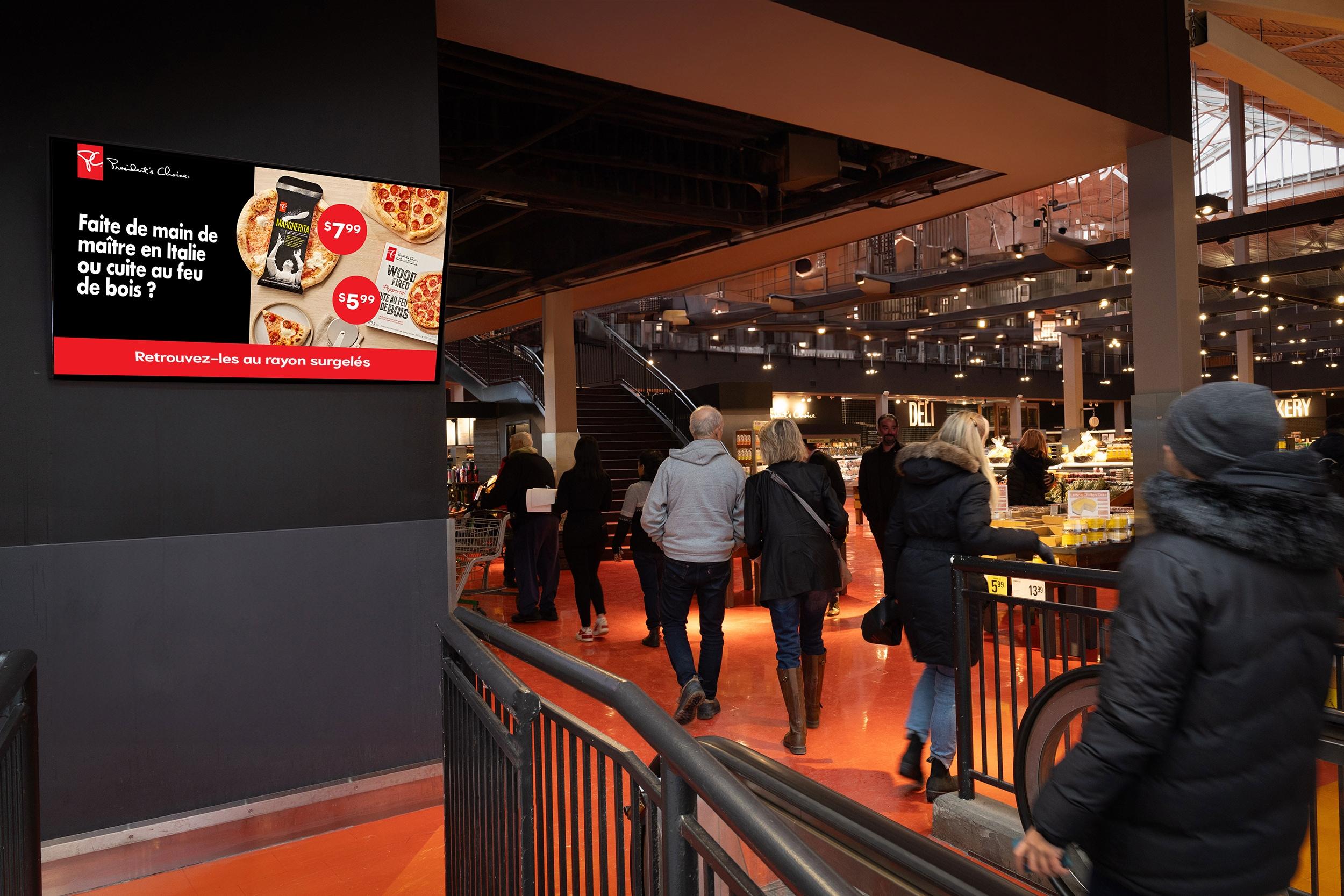 Publicité d'épicerie pour une pizza